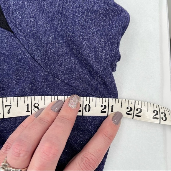 LUCY Womens Sleeveless V-Neck Blue Athletic top Mesh cutouts size: small - Picture 6 of 8